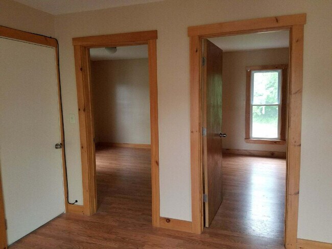 Building Photo - 7 Mount St