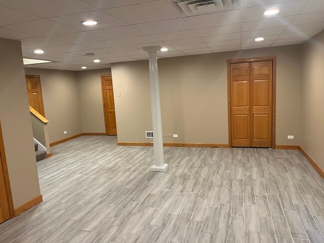 Building Photo - 934 Winnetka Terrace