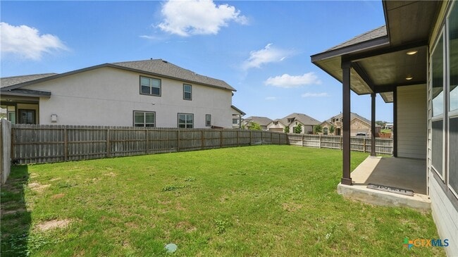 Building Photo - 1606 Folk Victorian Rd