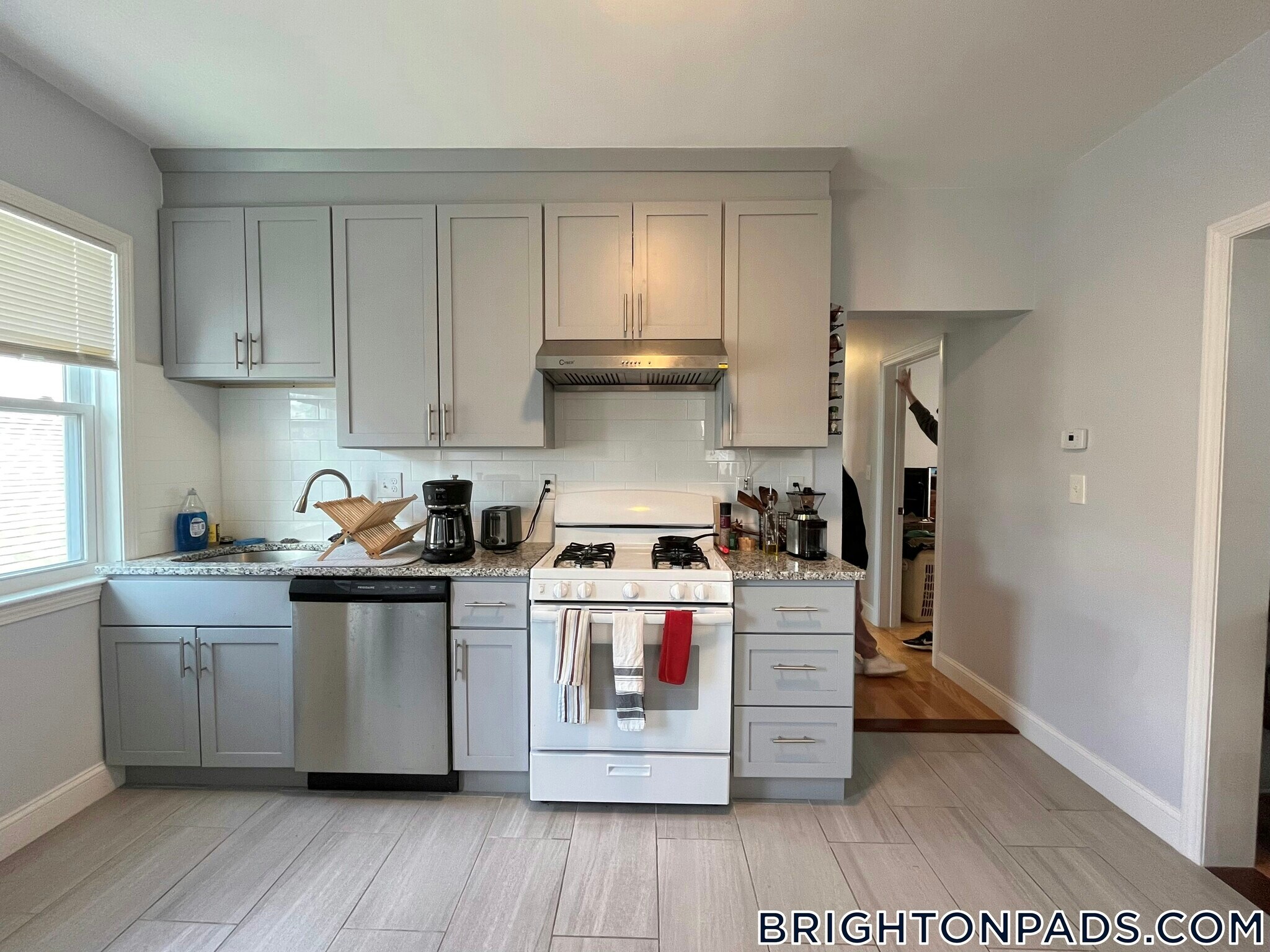 Building Photo - 29 Waverly St