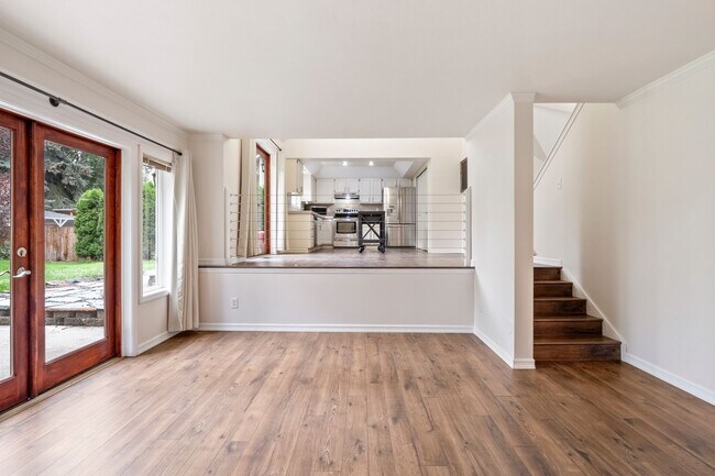 Building Photo - Spacious 5 Bed 3 Bath Home north Spokane with tons to offer