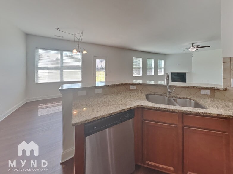 Building Photo - 3602 Exbury Gardens Dr