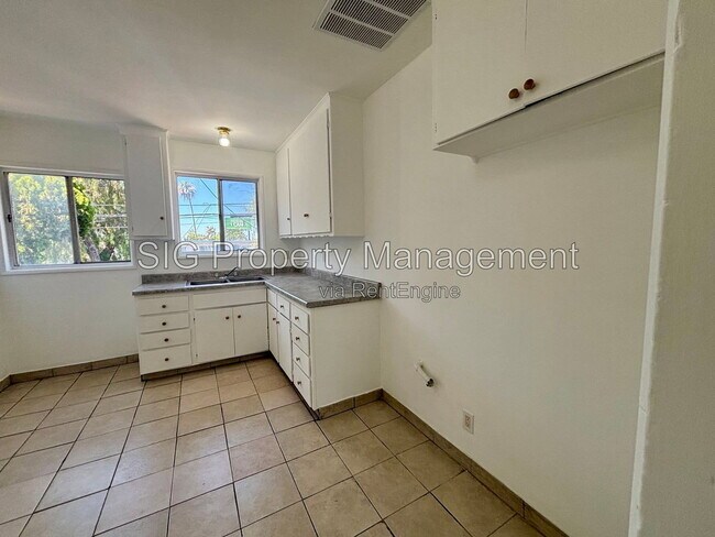 Building Photo - 13226 Maclay St
