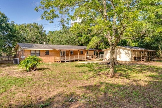 Building Photo - 1511 Woodchuck Ave