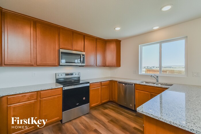 Building Photo - 10706 Luneth Dr