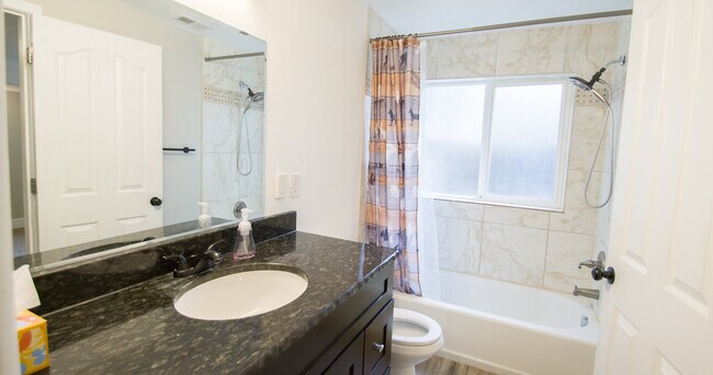 Building Photo - 1084 E 3400 N