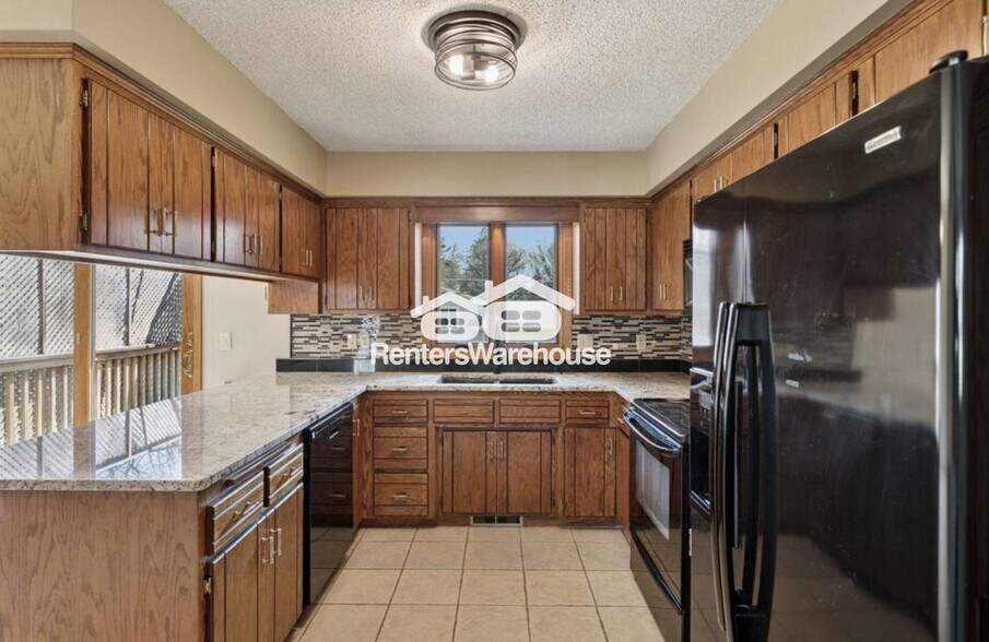 Building Photo - 832 86th Ln NW