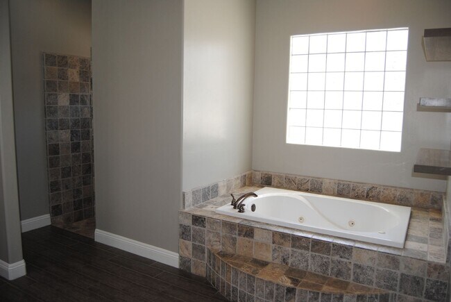 Building Photo - 14121 Prestonbrook Dr