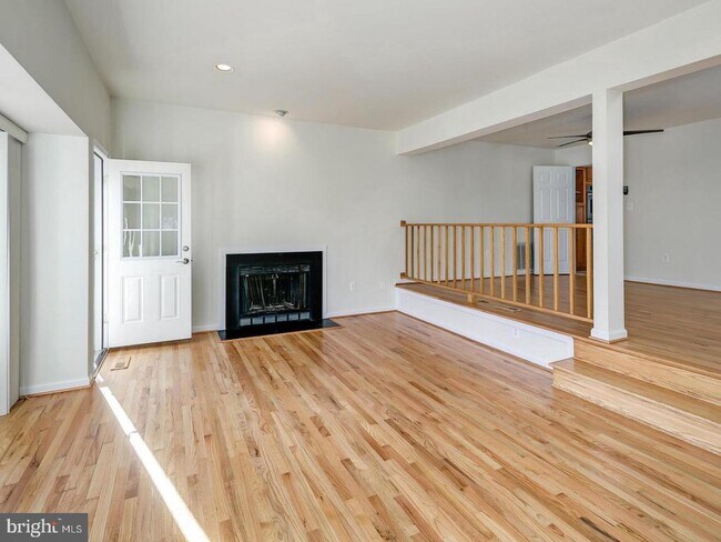 Building Photo - 10723 Gloxinia Dr
