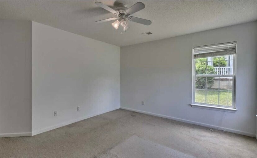 master bedroom - 210 Seven Pines Ct