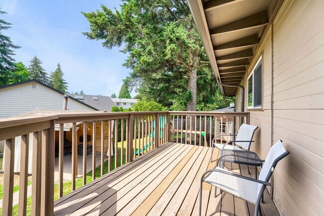 Building Photo - 4bd/2.75ba Renton Home