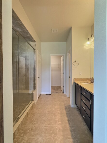 Building Photo - 3832 Ghost Dance Dr
