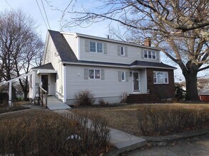 Building Photo - 30 Linwood Ave