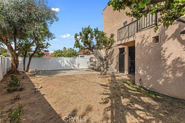 Building Photo - 1534 E Wilson Ave