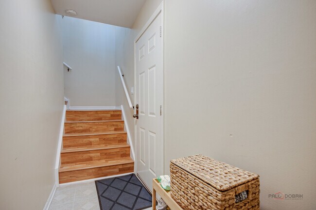 Building Photo - 1401 Orleans Dr