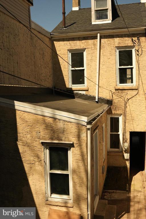 Building Photo - 1614 Cotton St