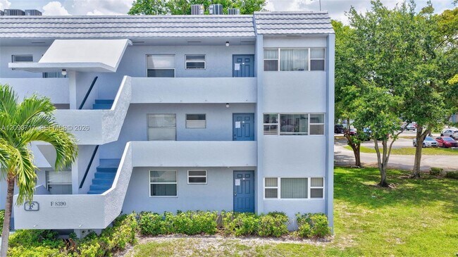Building Photo - 8390 Sands Point Blvd