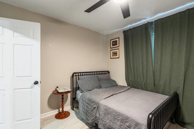 Building Photo - 131 Northill Dr