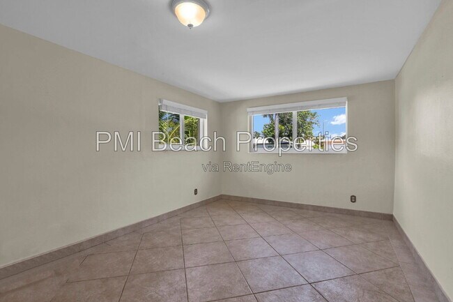 Building Photo - 350 NE 29th St
