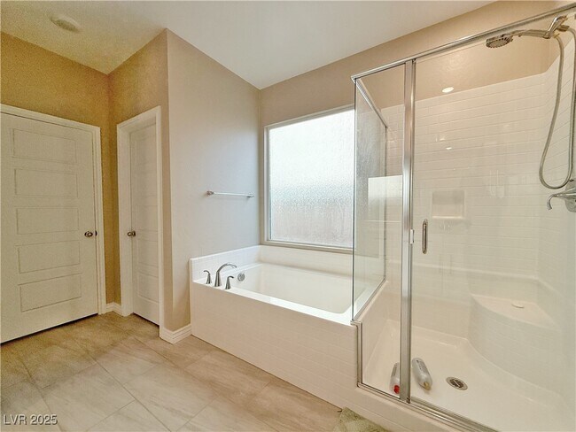 Building Photo - 9840 Berkley Brk Ct