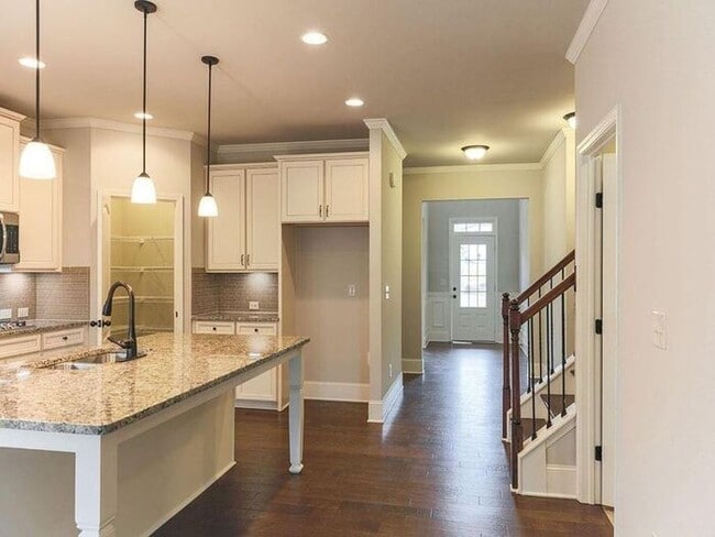Building Photo - 5985 Carruth Lake Dr