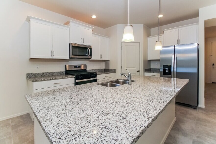 Building Photo - 12717 N Berwick Dr