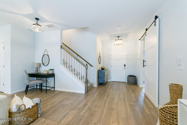 Building Photo - 281 Ness Cir