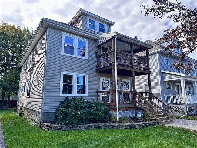 Primary Photo - 772 Belmont St