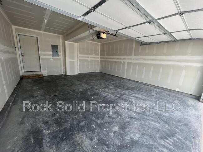 Building Photo - 1512 Danny Pl