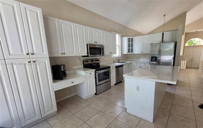 Building Photo - 16801 SW 49th Ct