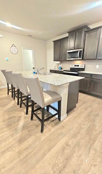 Building Photo - 2860 Appaloosa Ln