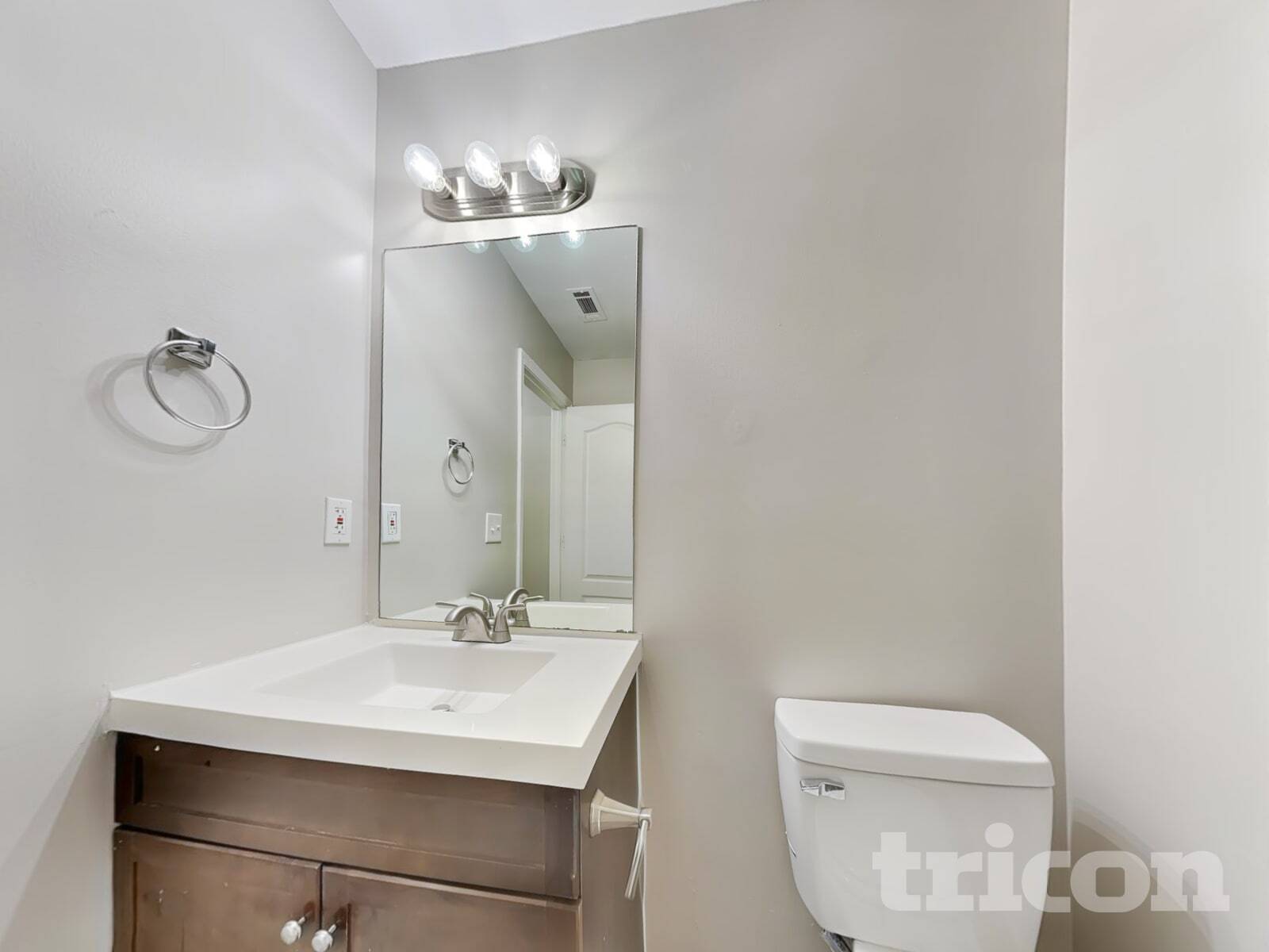 Building Photo - 3540 Stoney Creek Way