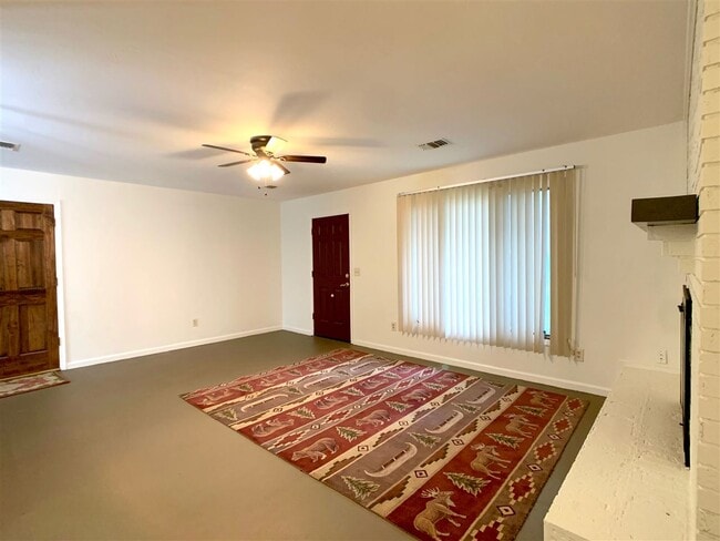 Building Photo - 2810 Kilkierane Dr