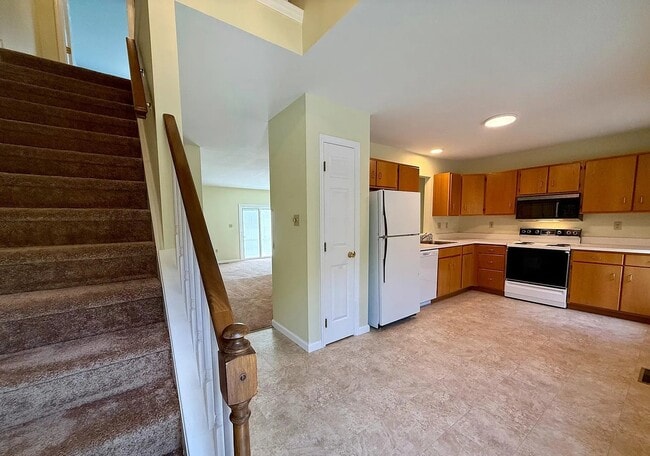 Building Photo - 2814 Kingston Dr