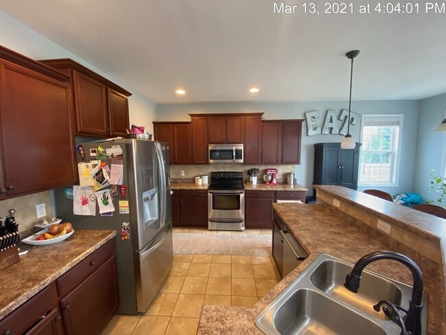 Building Photo - 118 Bolder Drive