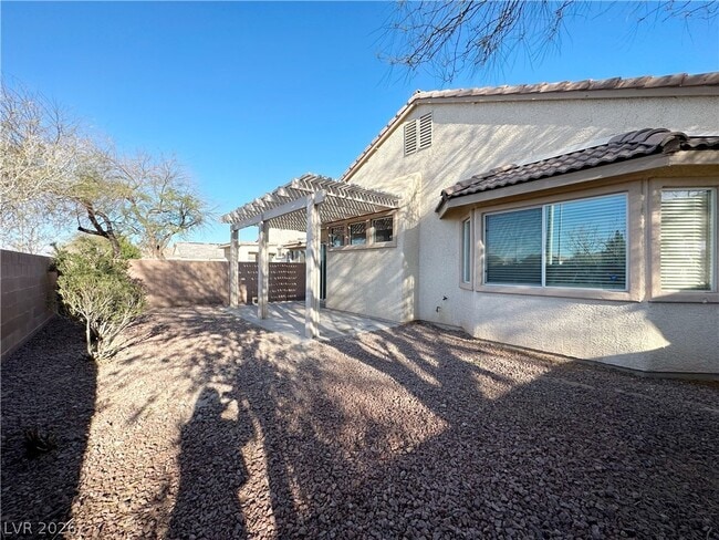 Building Photo - 1109 E Malibu Sands Ave