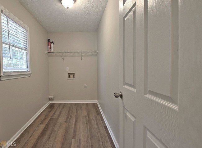 Building Photo - 408 Ironwood Way