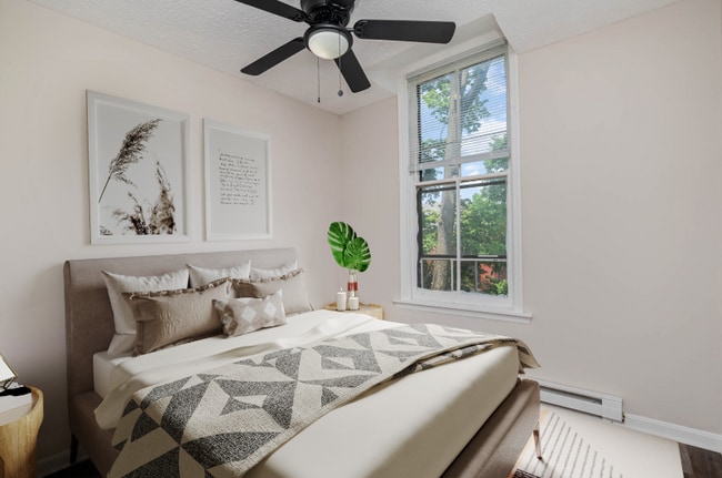 Building Photo - 3030 Cleinview Ave