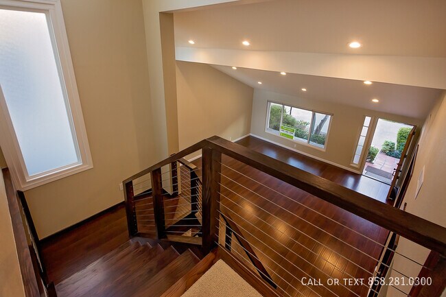 Building Photo - 732 Camino Santa Barbara