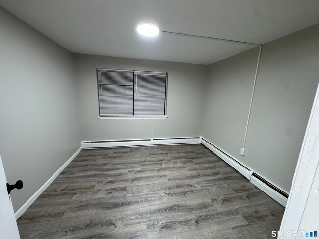 Building Photo - 958 Wethersfield Ave