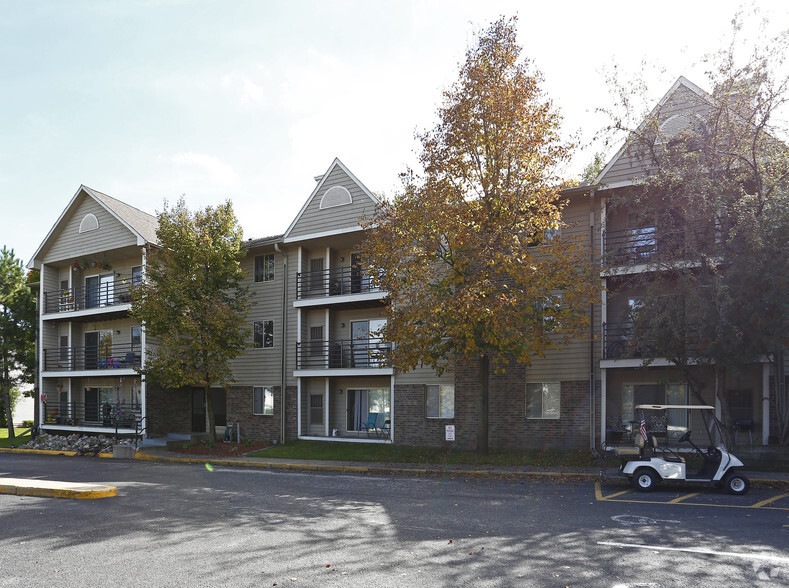 Building Photo - Park Avenue Apartments