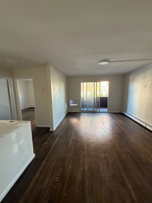 Building Photo - 473 Park Ave