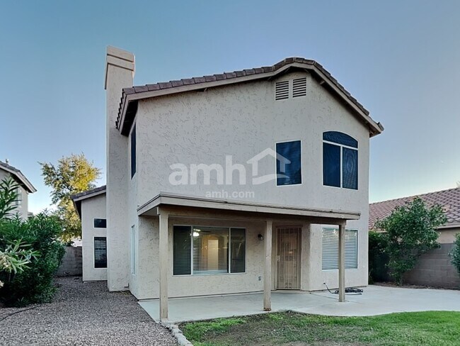 Building Photo - 518 W San Remo St