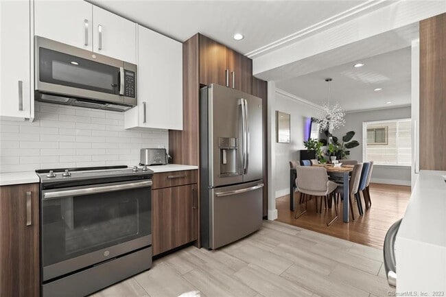 Building Photo - 1611 Washington Blvd