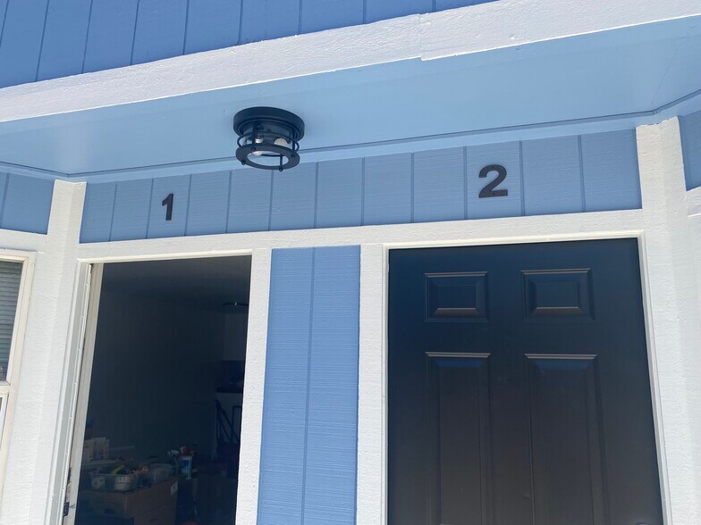 Building Photo - 922 Plumas St