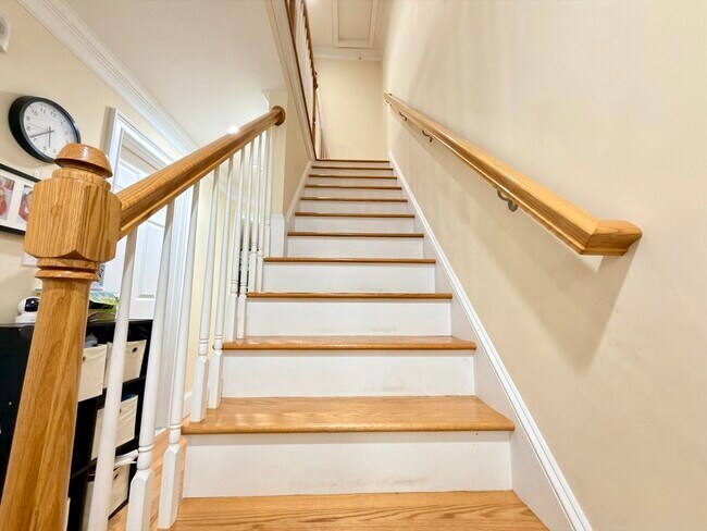 Building Photo - 143 Broad St