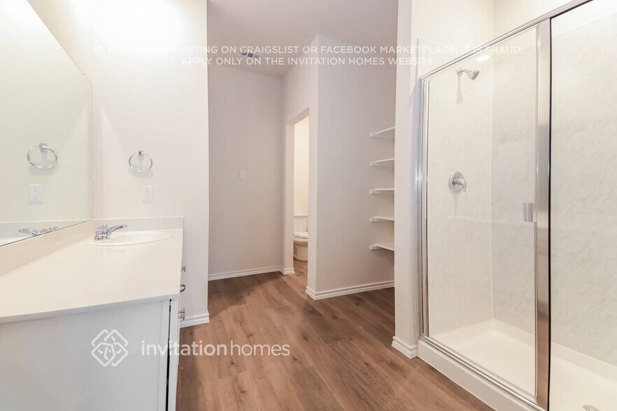 Building Photo - 3928 River Rock Ave