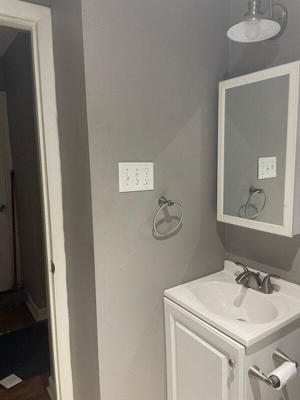 Building Photo - 4838 Bartlett Rd