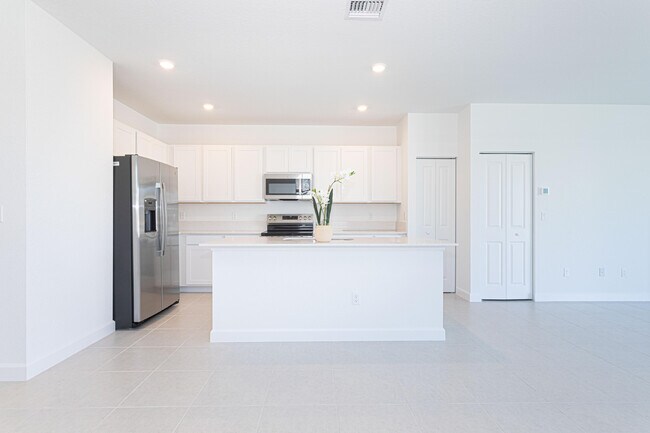 Building Photo - 503 Rivergrass St