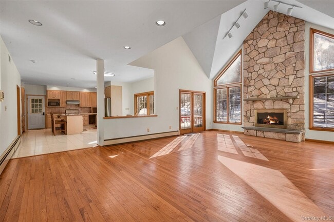 Building Photo - 50 Evergreen Row